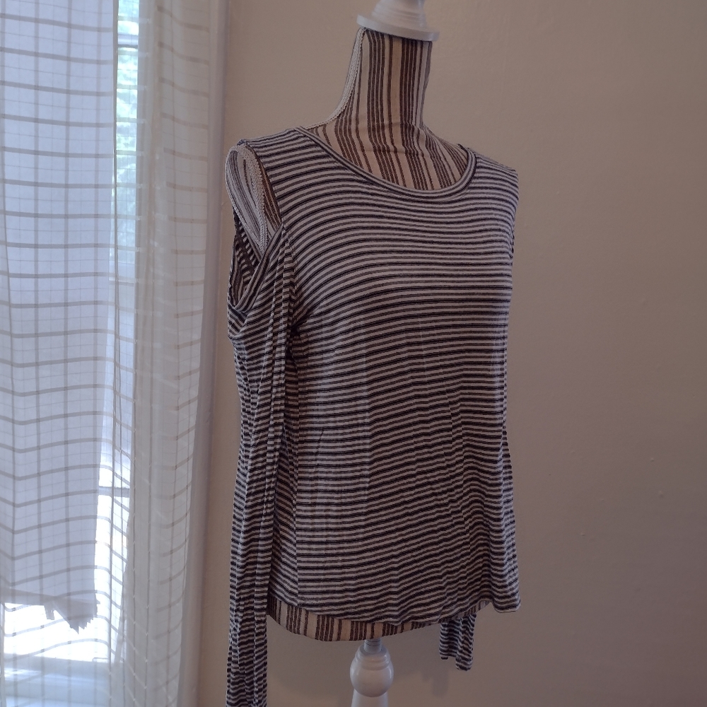 Prince & Fox Striped Cold Shoulder Long Sleeve Top Size XL